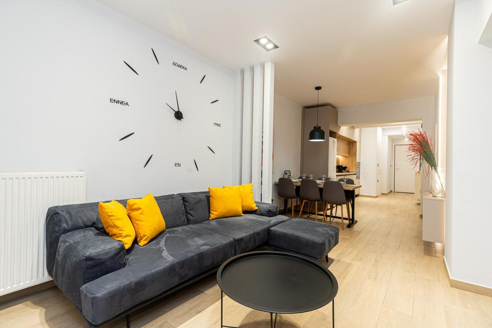 Modern 3 Bedroom Luxury Apartment เทสซาโลนิกิ ภายนอก รูปภาพ