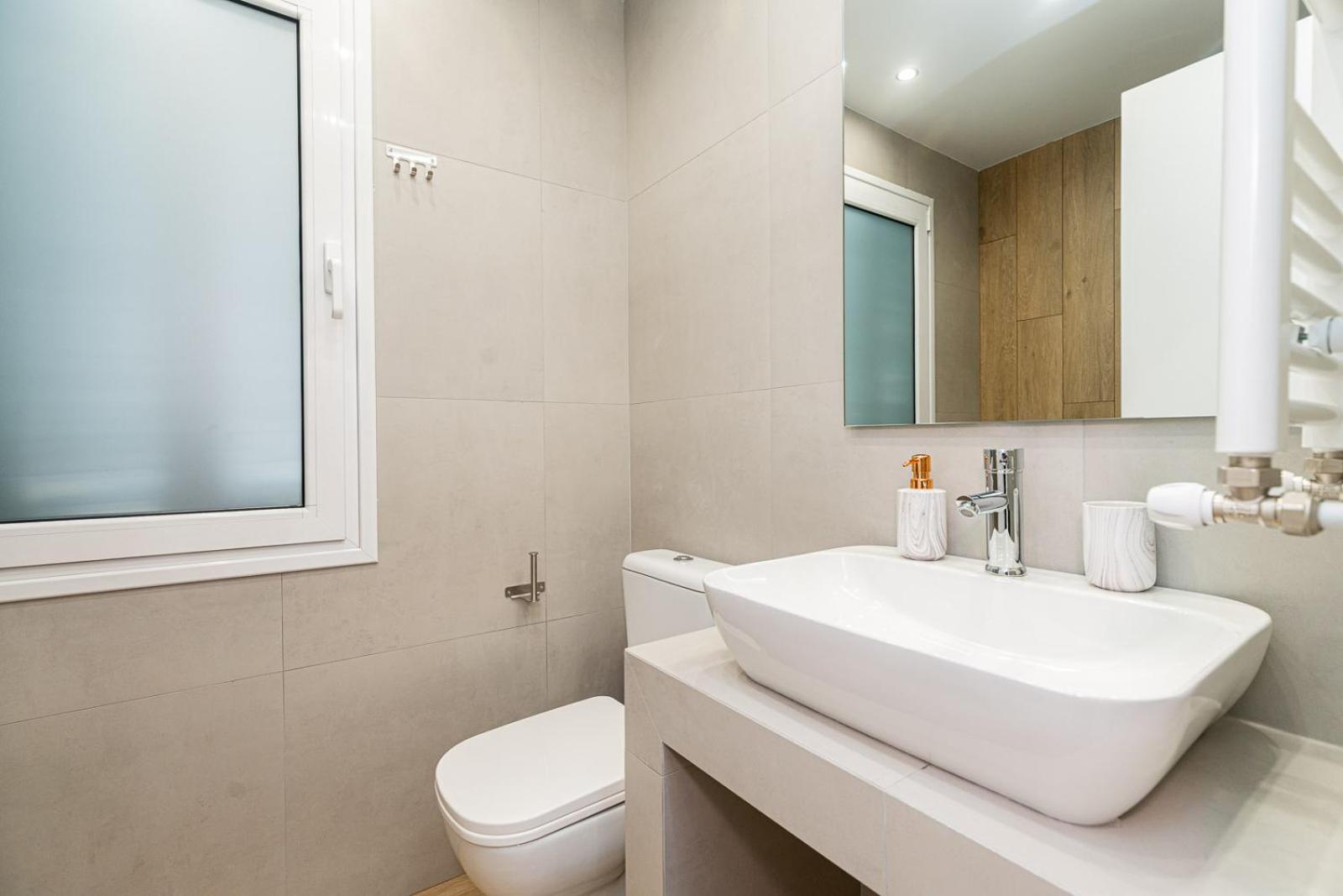 Modern 3 Bedroom Luxury Apartment เทสซาโลนิกิ ภายนอก รูปภาพ