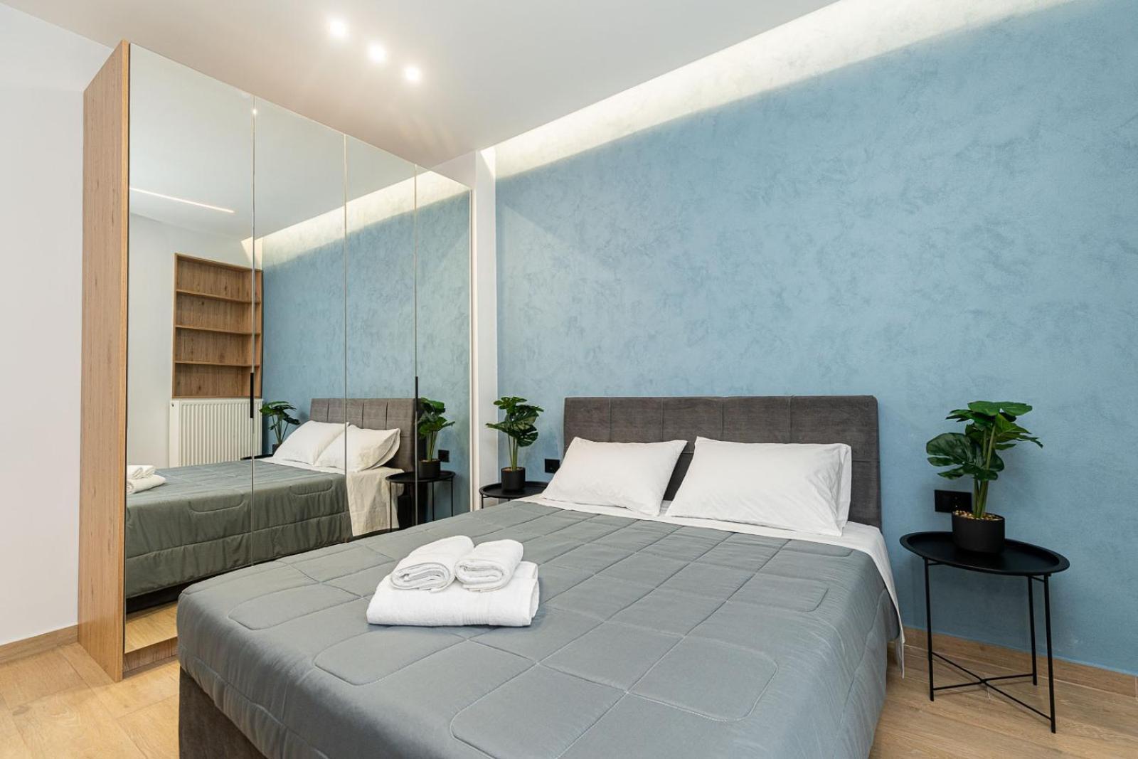 Modern 3 Bedroom Luxury Apartment เทสซาโลนิกิ ภายนอก รูปภาพ